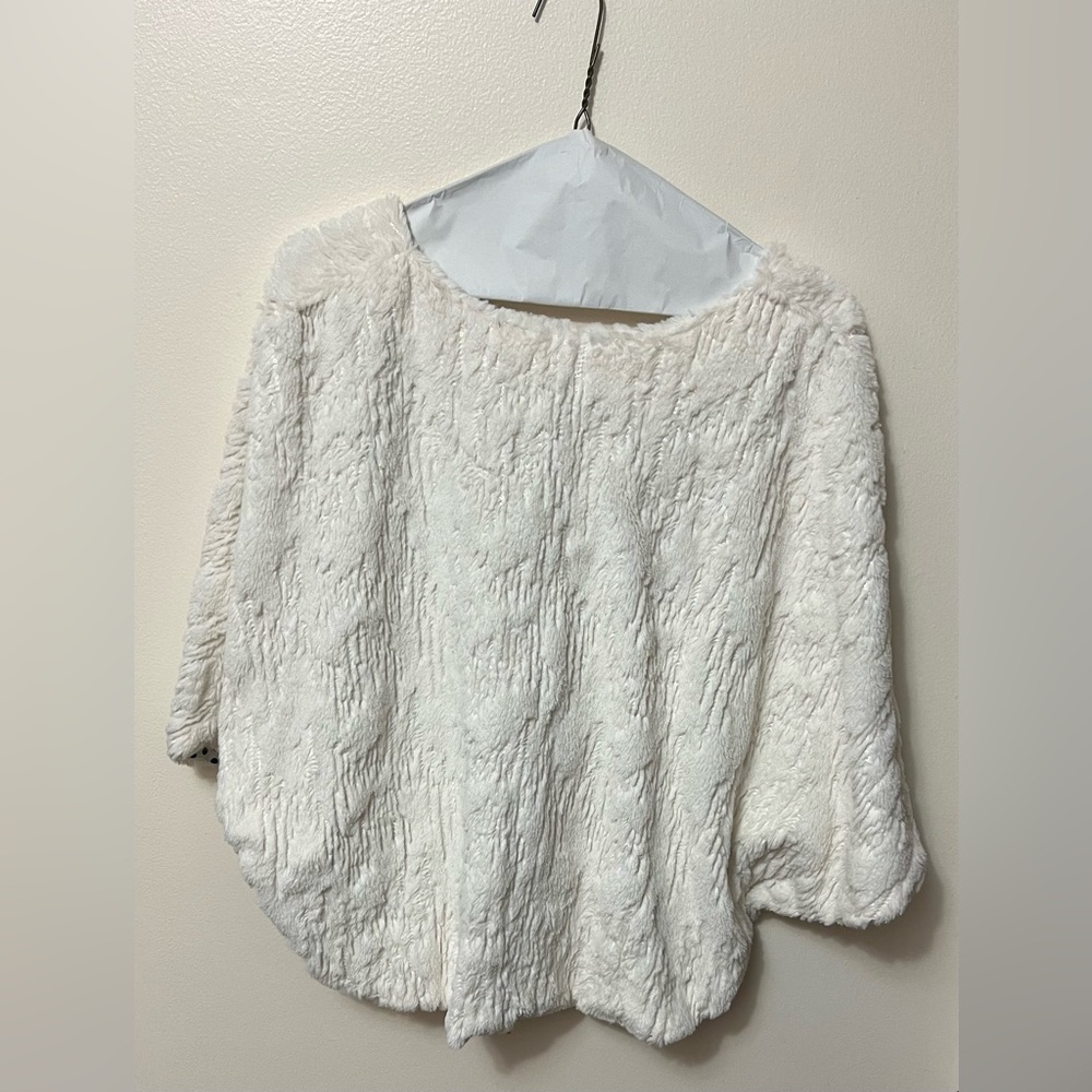 Apt 9 cape.